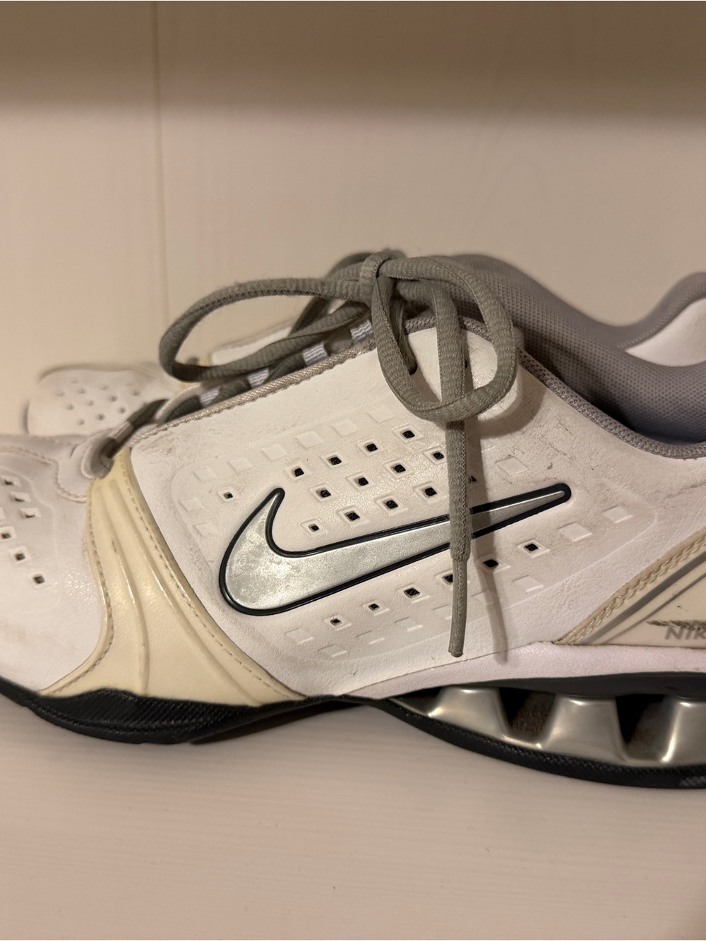 Nike Reax Rockstar Trainer Running Sneaker Shoes 415355-103 Womens SZ 9M